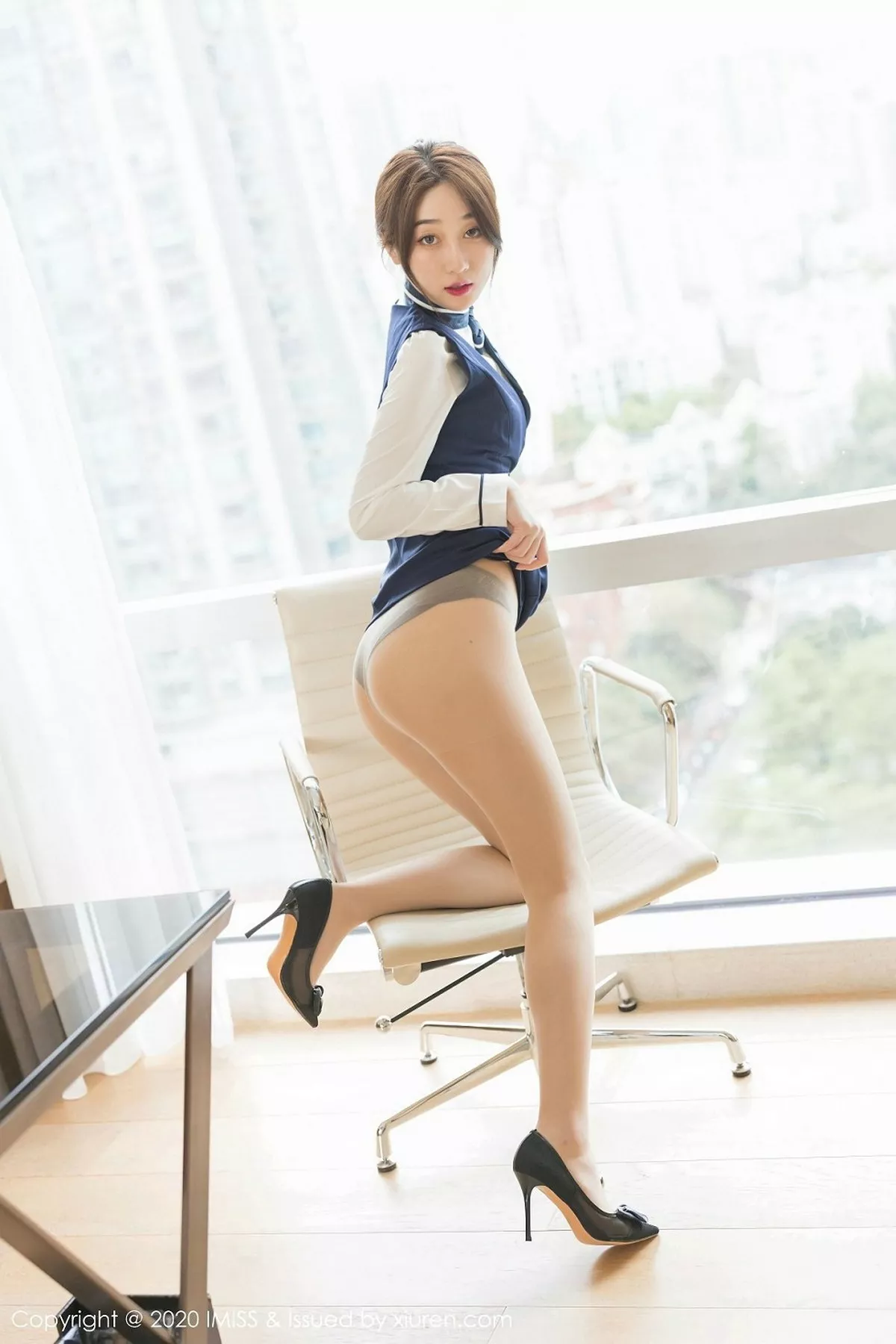 秀人集.com_[IMISS爱蜜社]Vol.468_嫩模九月生私房脱职业制服露黑色内衣配肉丝袜诱惑写真86P