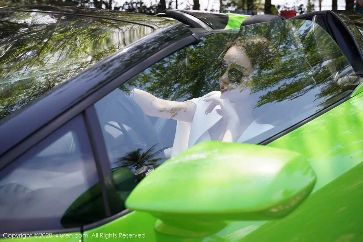 秀人集.com_[XiuRen秀人网]No.2283_嫩模玉兔miki三亚旅拍性感内衣配开档黑丝裤袜撩人诱惑写真50P