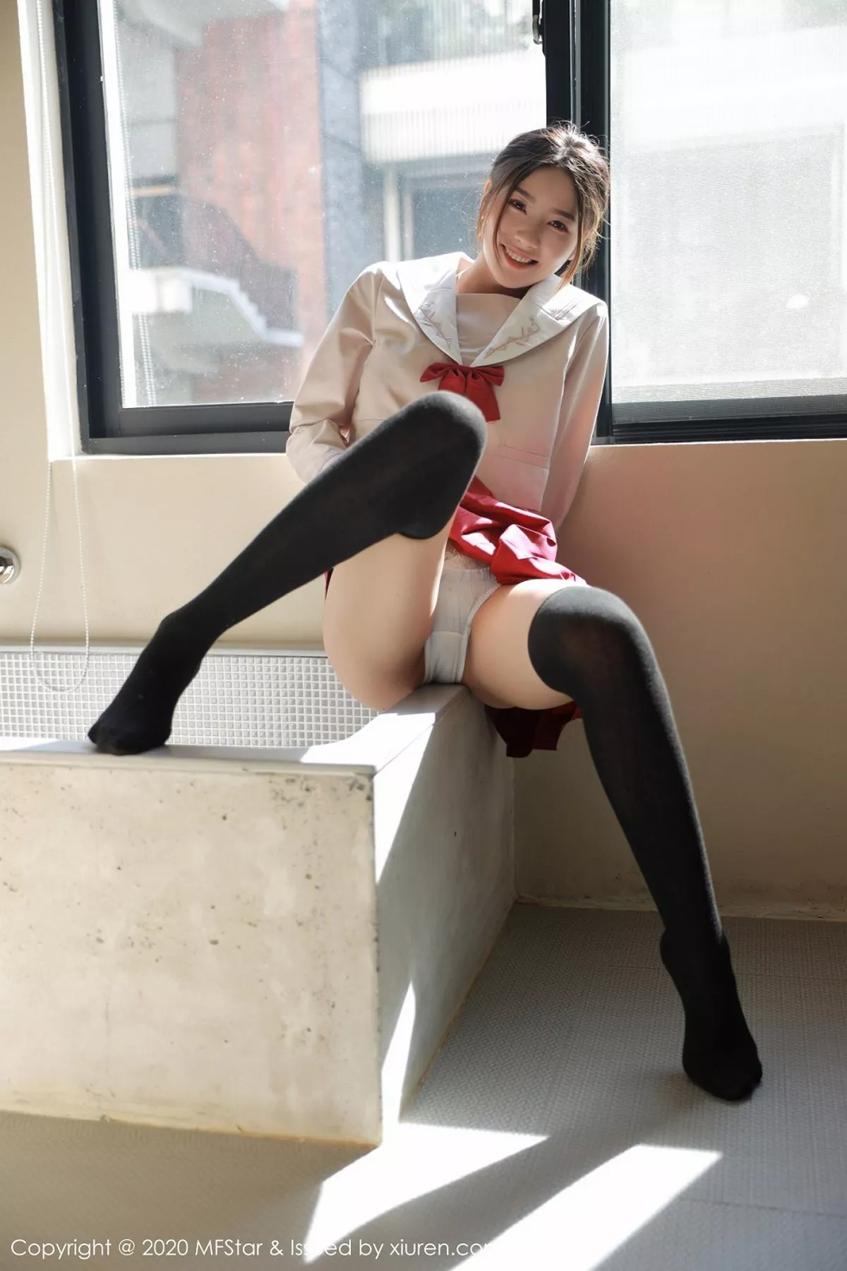 秀人集.com_[MFStar模范学院]Vol.340_嫩模方子萱私房经典JK制服主题红短裙配黑丝袜性感写真61P