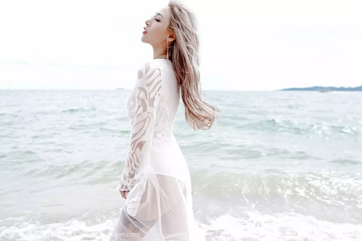 秀人集.com_[FeiLin嗲囡囡]VOL.236_嫩模晗大大Via私房黑色内衣+户外比基尼秀苗条身材性感写真106P