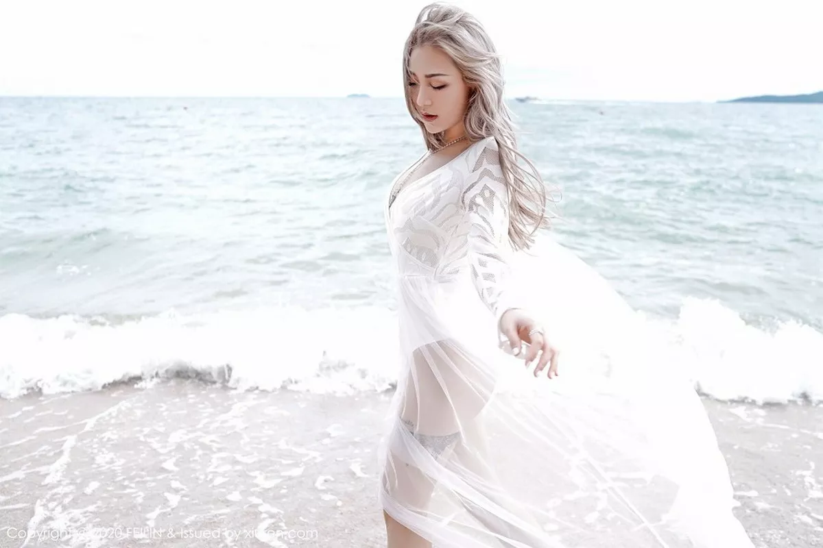 秀人集.com_[FeiLin嗲囡囡]VOL.236_嫩模晗大大Via私房黑色内衣+户外比基尼秀苗条身材性感写真106P