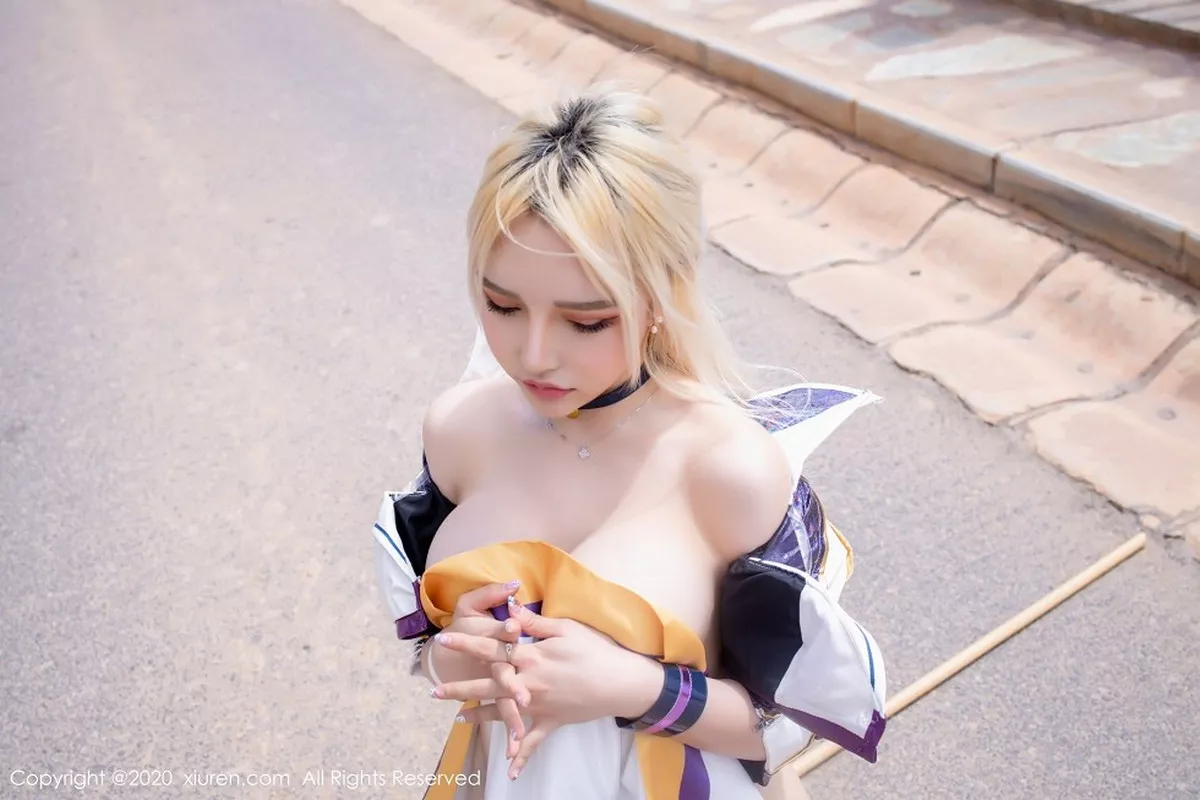 秀人集.com_[XiuRen秀人网]No.2308_嫩模淼淼小姐姐呀室外赛车女郎主题半脱制服露红色内衣诱惑写真36P