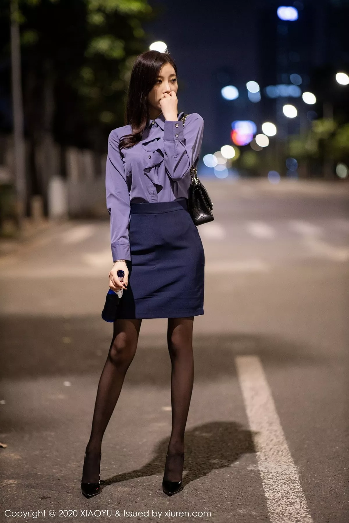 秀人集.com_[XiaoYu画语界]Vol.323_女神杨晨晨suga阳朔旅拍豪车内半脱露性感内衣完美诱惑写真87P