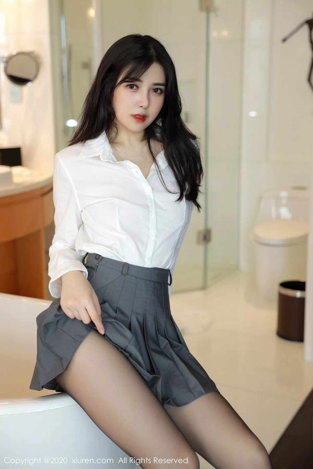 秀人集.com_[XiuRen秀人网]No.2330_嫩模韩静安私房性感白衬衣配短裙黑丝裤袜秀完美身材性感写真40P