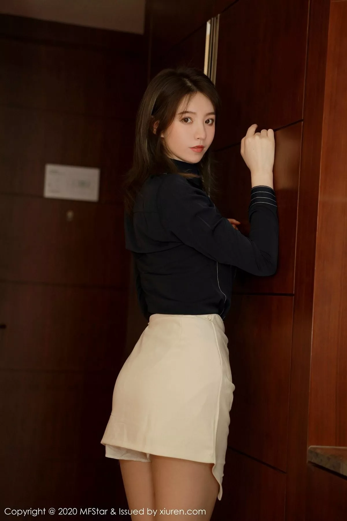 秀人集.com_[MFStar模范学院]Vol.333_嫩模yoo优优私房剧情主题性感内衣配肉丝裤袜完美诱惑写真59P