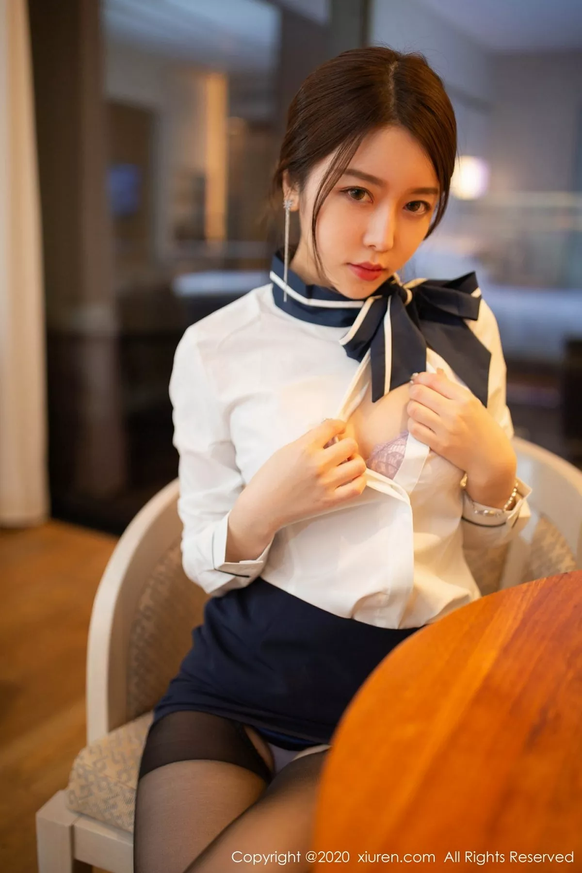 秀人集.com_[XiuRen秀人网]No.2267_嫩模夏诗雯Sally秘书OL主题半脱露开档肉丝裤袜惹火诱惑写真72P