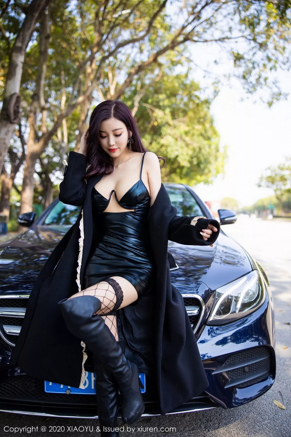 秀人集.com_[XiaoYu画语界]Vol.338_女神杨晨晨sugar性感车拍主题飒爽皮衣配黑丝渔网诱惑写真89P
