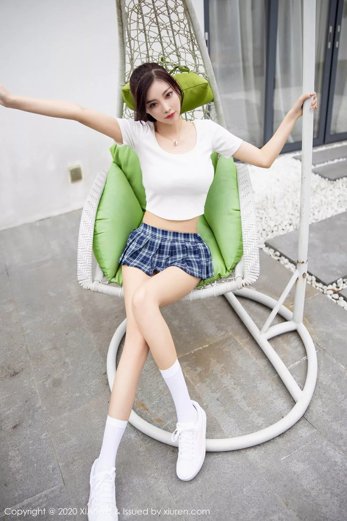 秀人集.com_[XiaoYu画语界]Vol.343_女神杨晨晨sugar阳朔旅拍格子JK短裙秀完美身材诱惑写真64P