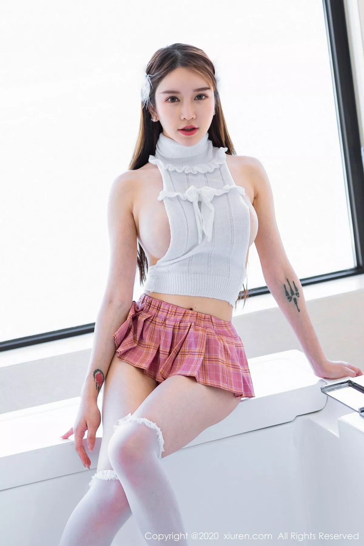 秀人集.com_[XiuRen秀人网]No.2421_嫩模玉兔miki大理旅拍浴室性感露背毛衣真空秀傲人豪乳诱惑写真57P