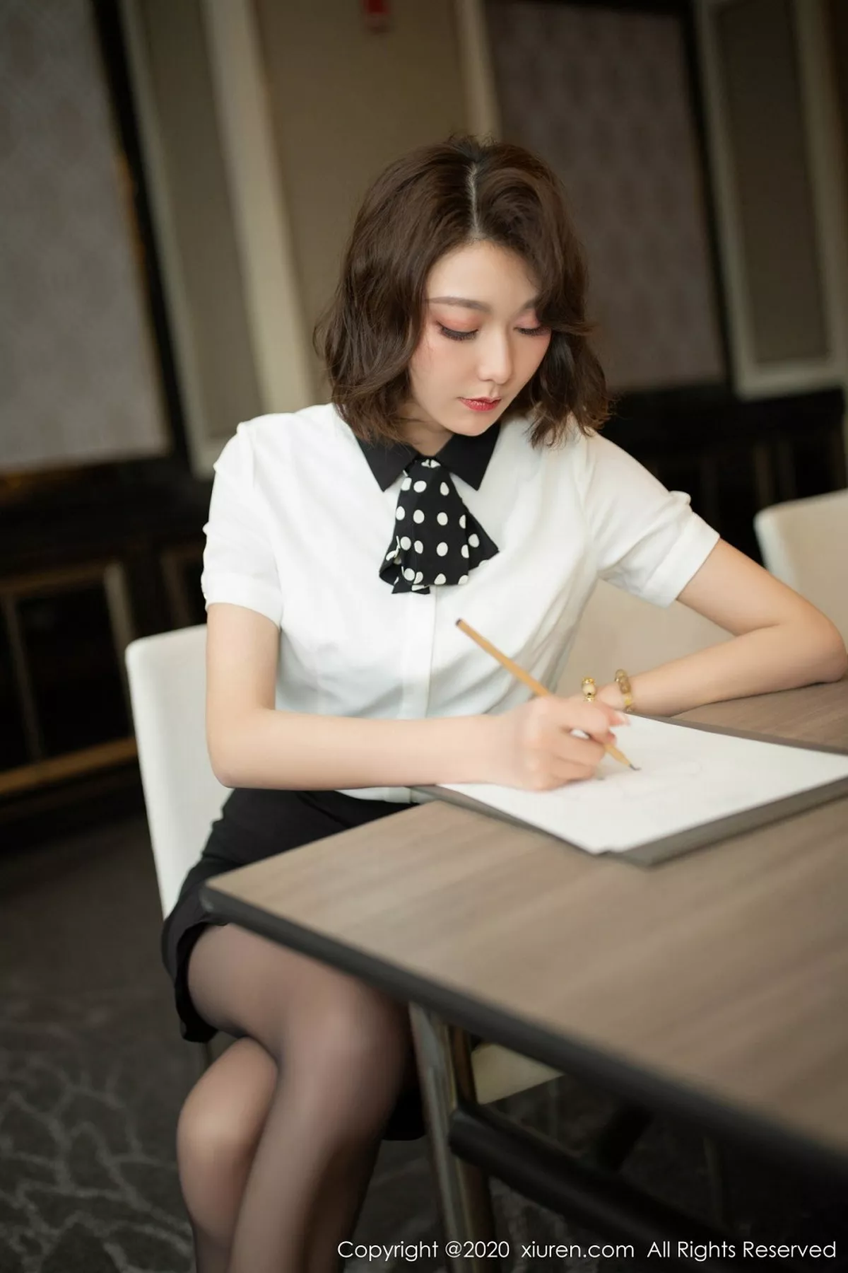 秀人集.com_[XiuRen秀人网]No.2422_气质女神艺轩宝丽嘉0系列主题黑色内衣配黑丝裤袜完美诱惑写真93P