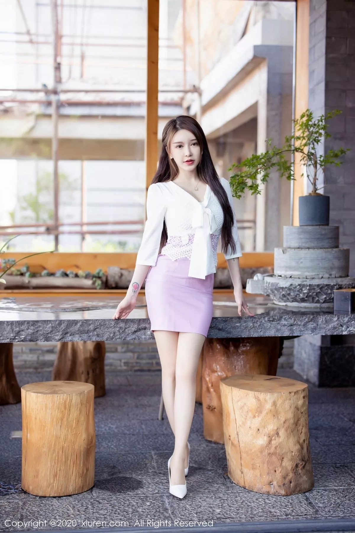 秀人集.com_[XiuRen秀人网]No.2421_嫩模玉兔miki大理旅拍浴室性感露背毛衣真空秀傲人豪乳诱惑写真57P