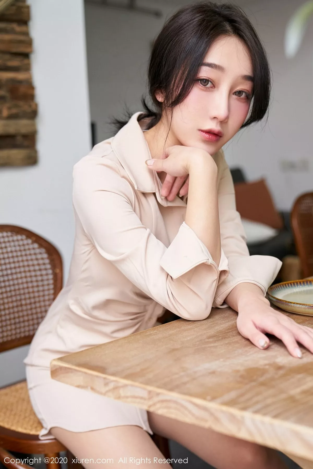 秀人集.com_[XiuRen秀人网]No.2424_嫩模九月生心愿旅拍私房居家女友性感内衣配肉丝裤袜诱惑写真78P