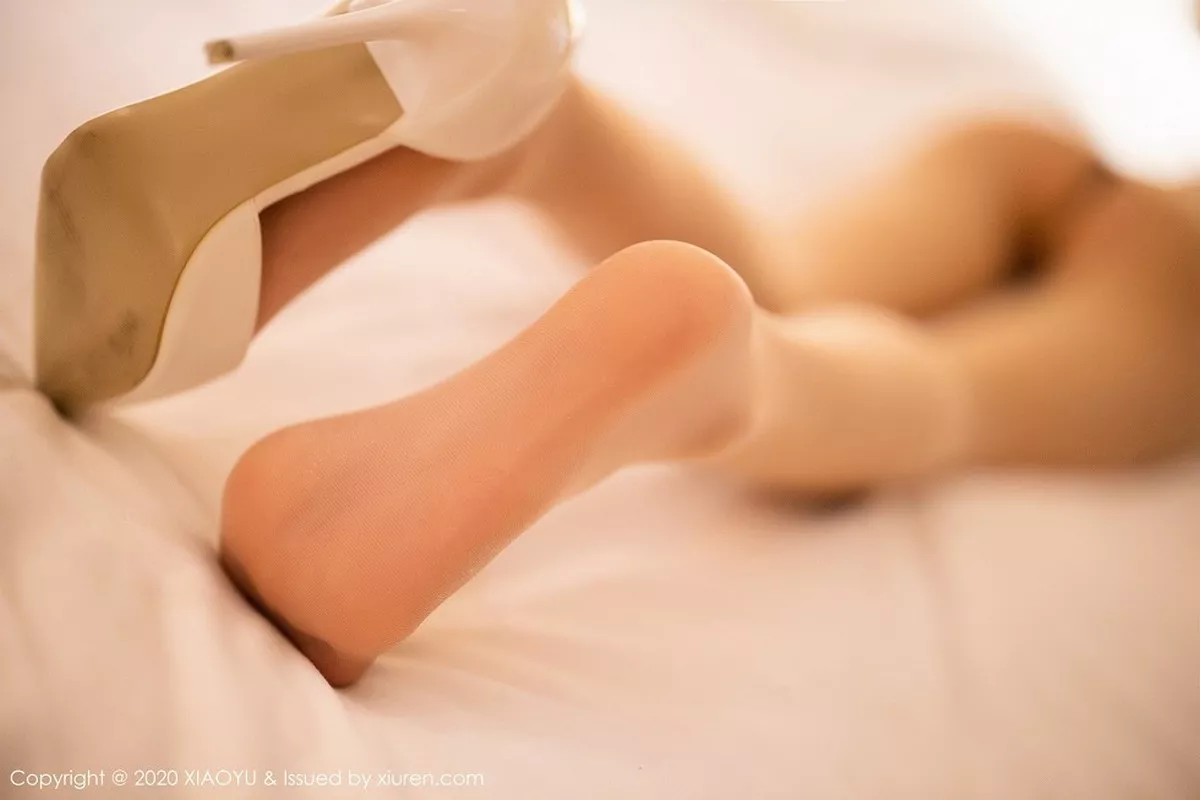 秀人集.com_[XiaoYu画语界]Vol.345_嫩模程程程私房低胸连身裙配开档肉丝裤袜极致诱惑写真58P