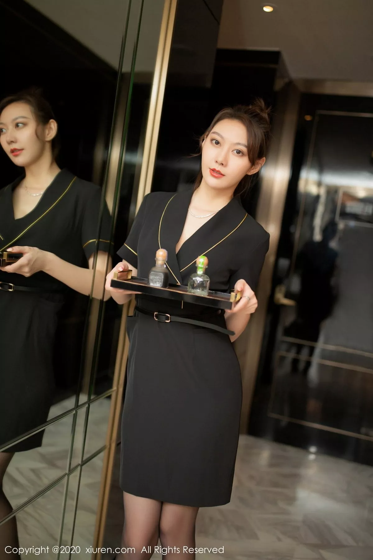 秀人集.com_[XiuRen秀人网]No.2464_女神艺轩黑色职场制服主题半脱露蕾丝内衣开档黑丝裤袜诱惑写真79P