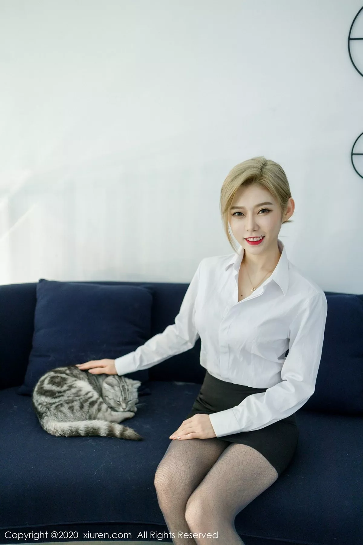 秀人集.com_[XiuRen秀人网]No.2466_嫩模luvian本能白衬衫短裙职业装露性感红色内衣热辣诱惑写真44P