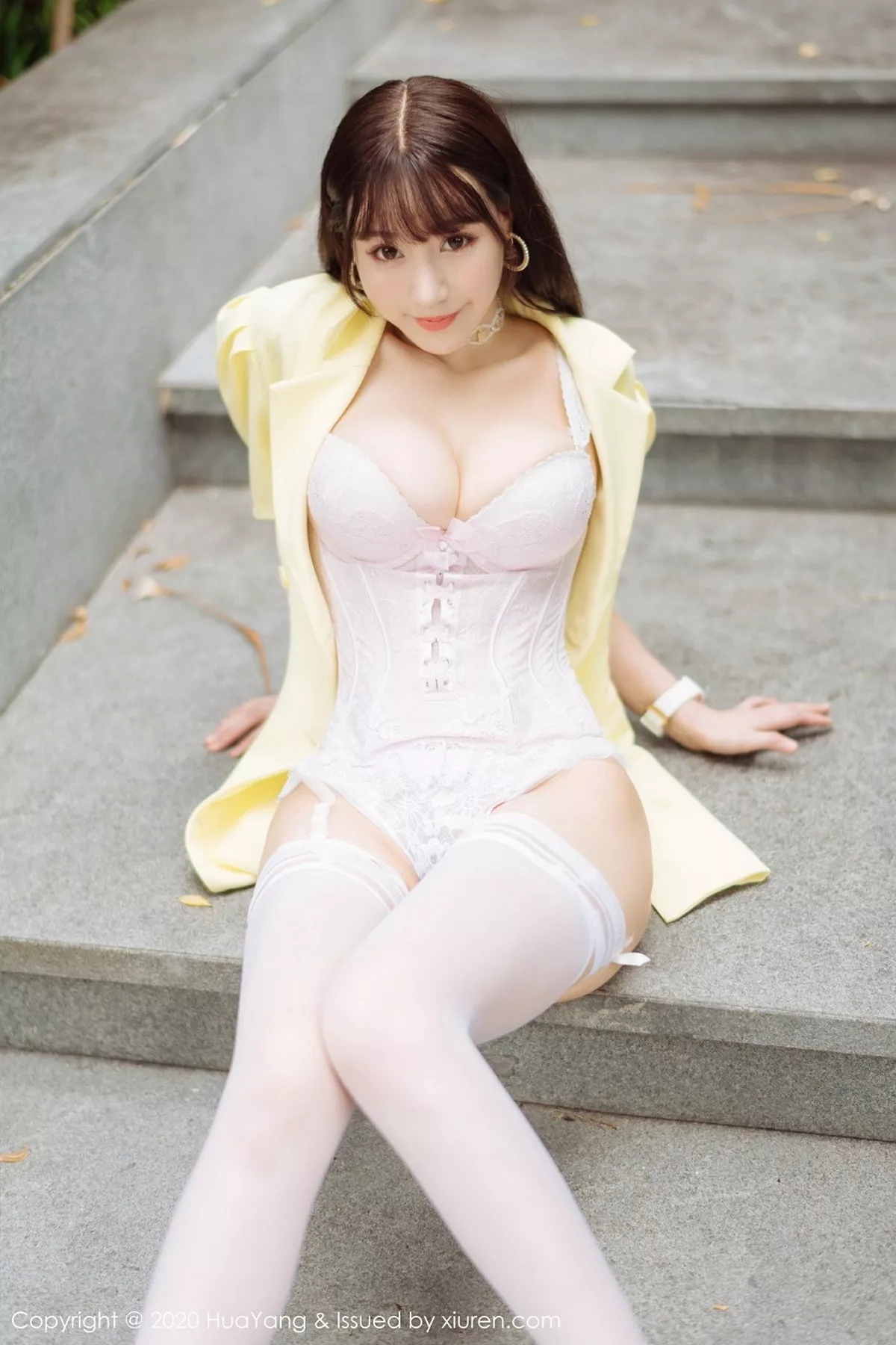 秀人集.com_[HuaYang花漾]Vol.261_女神朱可儿Flower三亚旅拍情趣内衣配蕾丝吊袜惹火诱惑写真53P