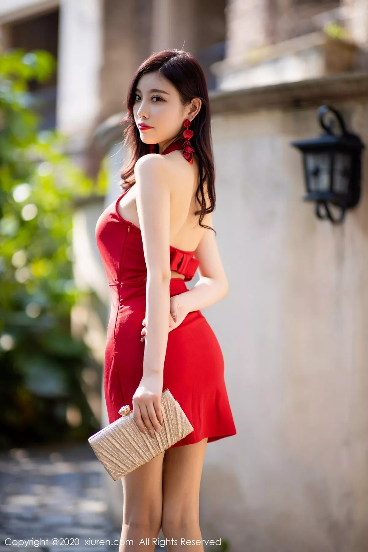 秀人集.com_[XiuRen秀人网]No.2373_女神杨晨晨sugar性感露背猩红吊裙秀白嫩肌肤撩人诱惑写真54P