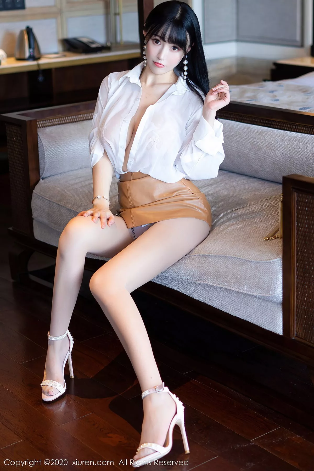 秀人集.com_[XiuRen秀人网]No.2519_女神朱可儿Flower西双版纳旅拍性感白衬衣真空半露豪乳诱惑写真53P