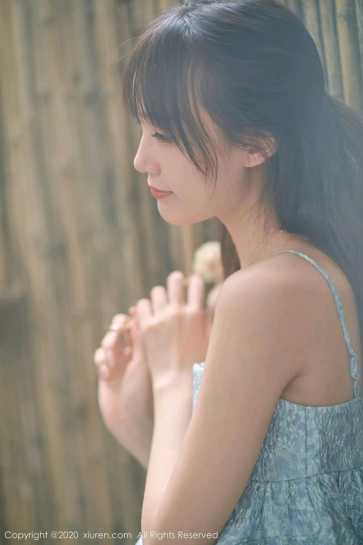 秀人集.com_[XiuRen秀人网]No.2533_新人模特尤其足控福利主题私房吊带连身裙秀美腿玉足性感写真118P