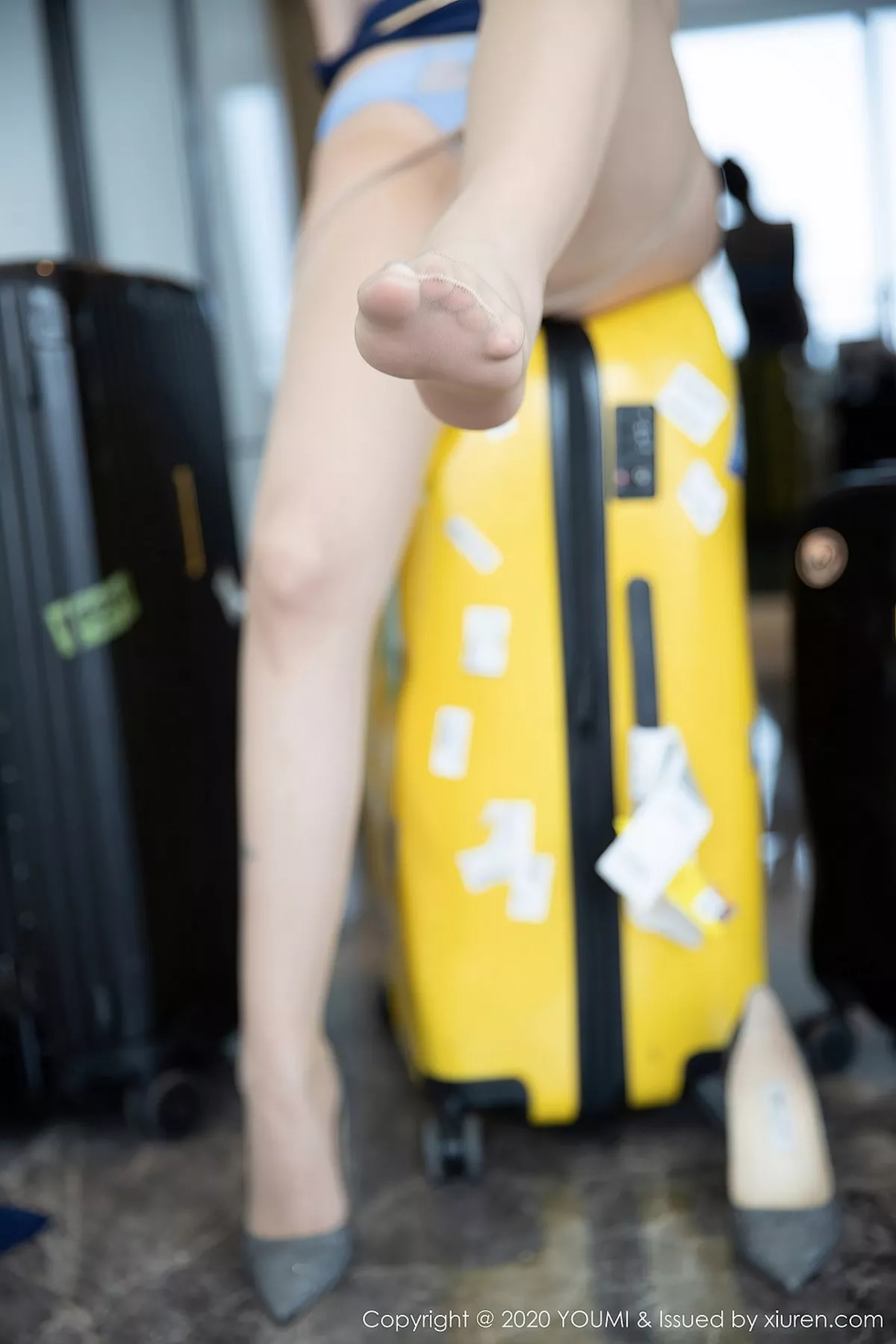 秀人集.com_[YouMi尤蜜荟]Vol.524_嫩模王雨纯深蓝色空乘制服主题半脱露性感内衣诱惑写真72P