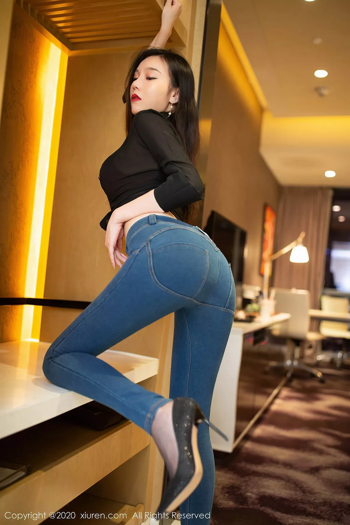 秀人集.com_[XiuRen秀人网]No.2540_嫩模安然Maleah牛仔裤主题半脱露猩红蕾丝内衣惹火诱惑写真59P