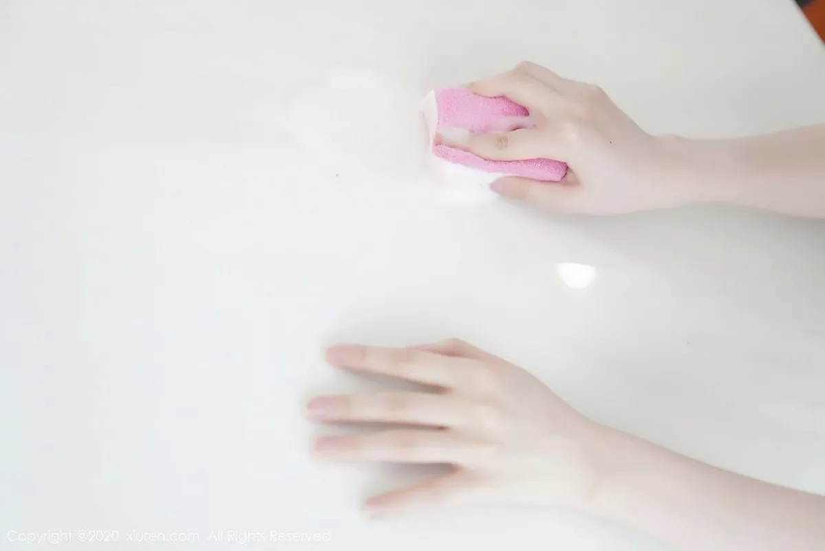 秀人集.com_[XiuRen秀人网]No.2557_女神糯美子Mini性感家政女仆主题超薄无内白丝裤袜极致诱惑写真106P