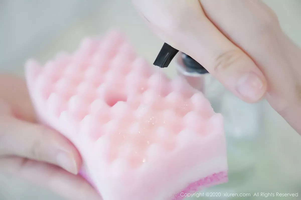 秀人集.com_[XiuRen秀人网]No.2557_女神糯美子Mini性感家政女仆主题超薄无内白丝裤袜极致诱惑写真106P