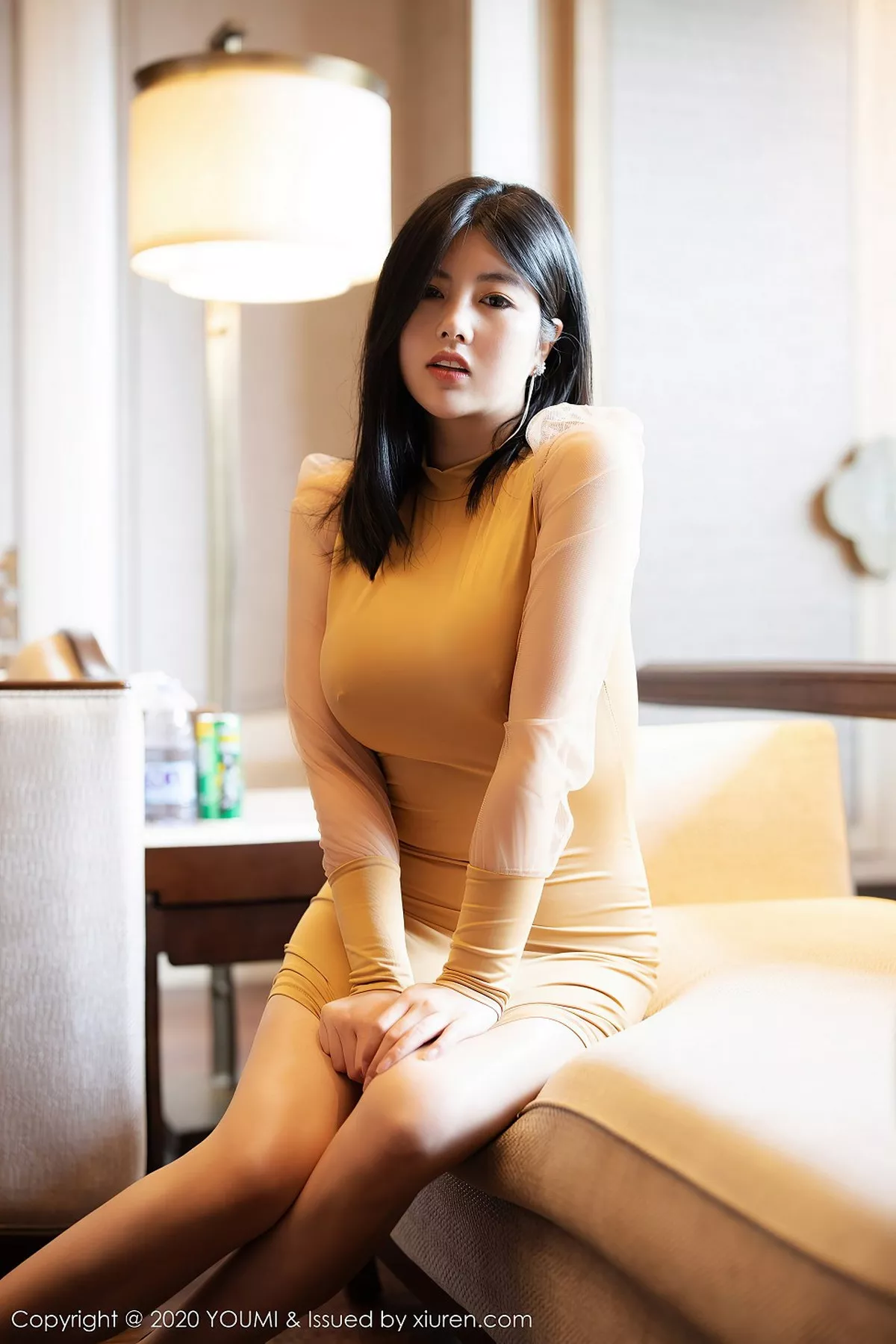 秀人集.com_[YouMi尤蜜荟]Vol.528_女神娜露Selena西双版纳旅拍真空典雅礼裙秀豪乳激凸诱惑写真48P