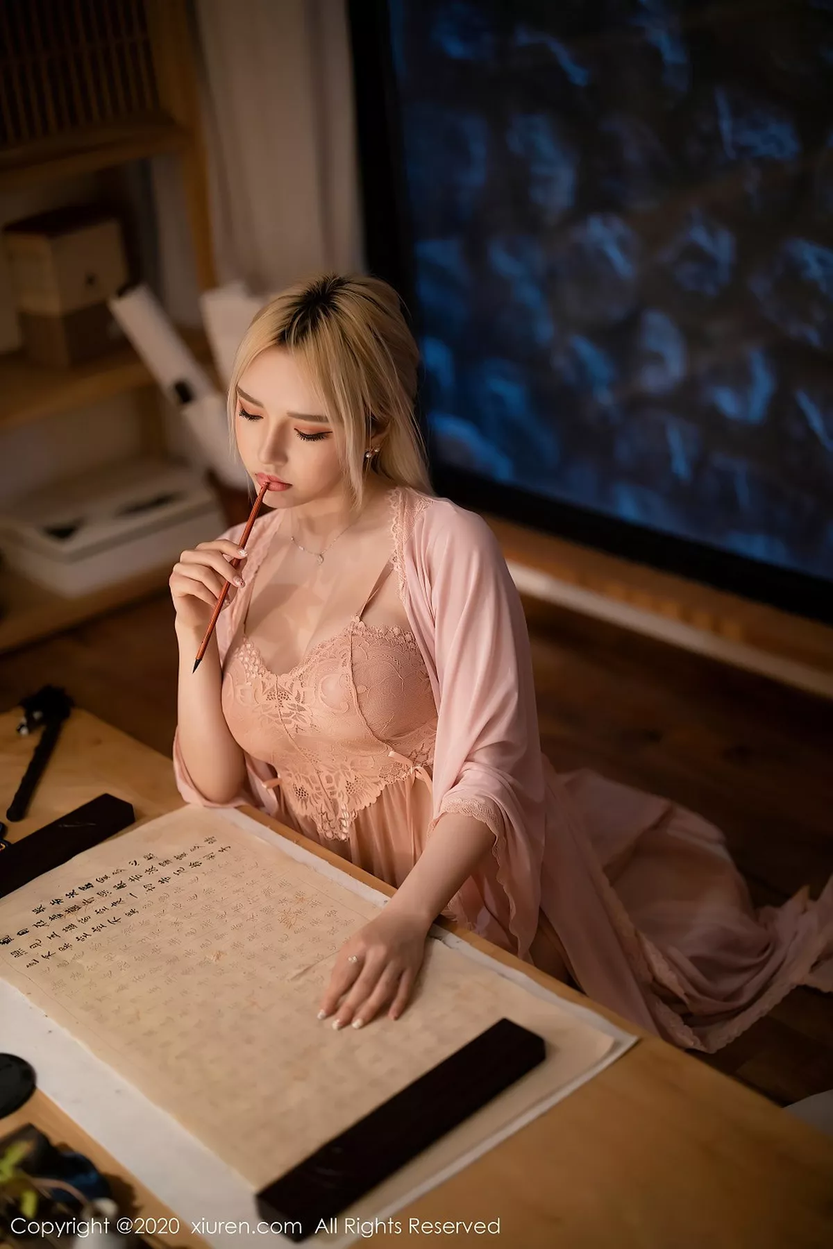 秀人集.com_[XiuRen秀人网]No.2585_嫩模淼淼小姐姐呀私房粉色薄纱裙透视秀火辣身材极致诱惑写真36P