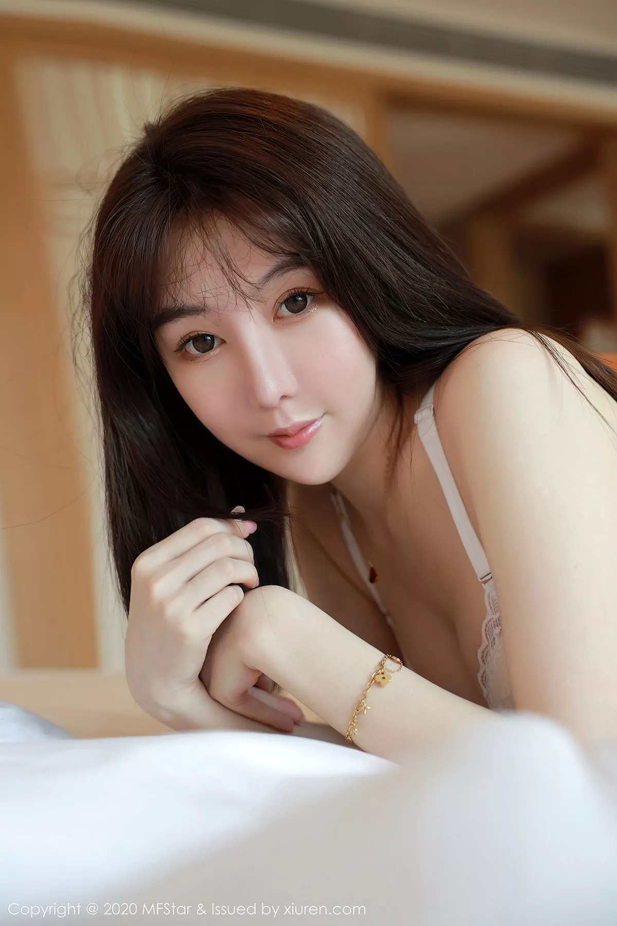 秀人集.com_[MFStar模范学院]Vol.393_嫩模薛琪琪sandy四川旅拍私房性感白色蕾丝内衣完美诱惑写真77P