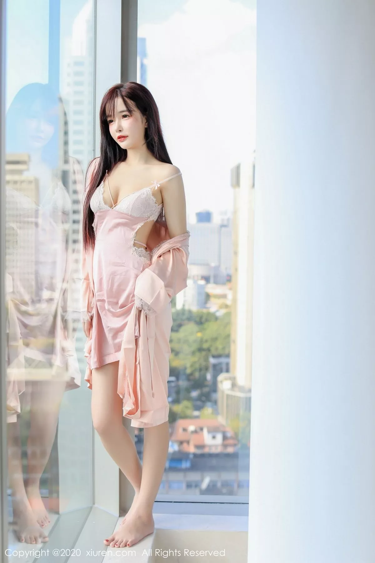 秀人集.com_[XiuRen秀人网]No.2666_嫩模南初妹妹私房粉色吊带蕾丝睡衣秀完美身材雪白娇嫩诱惑写真44P