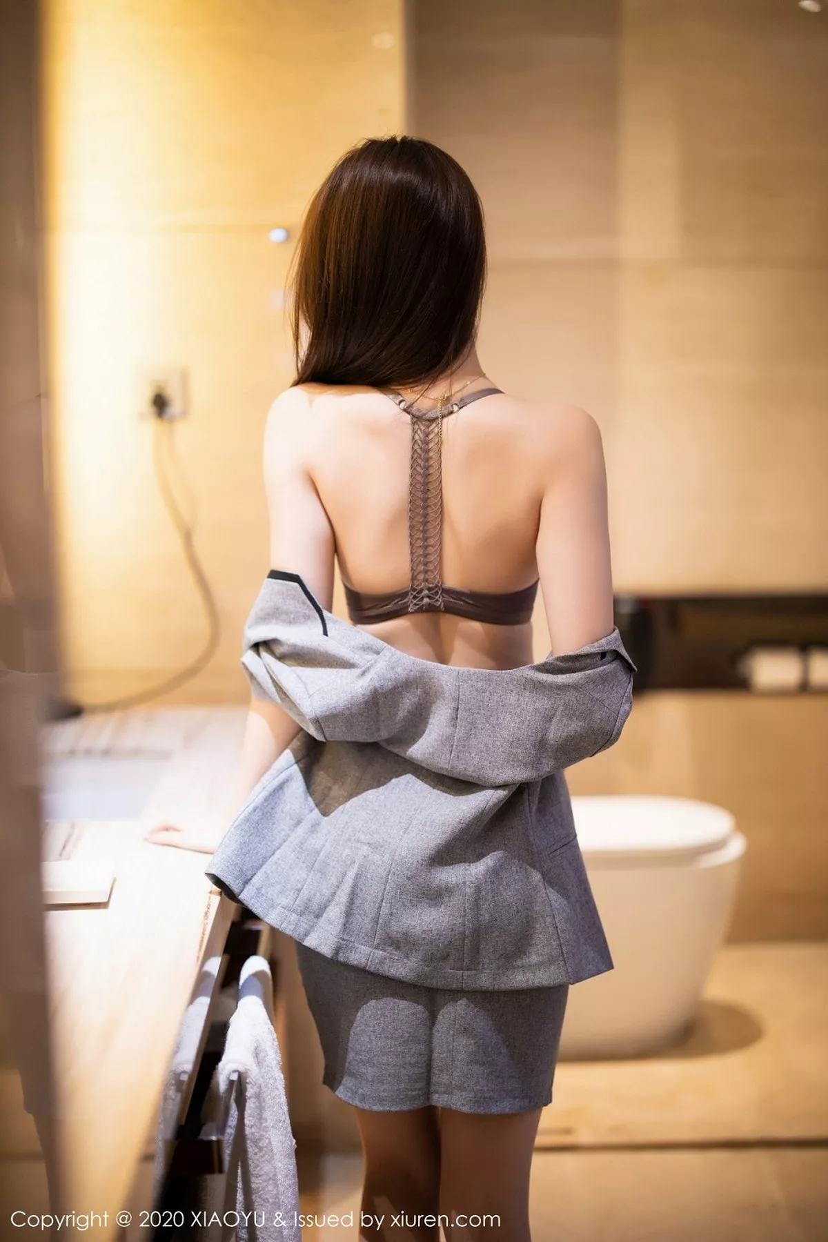 秀人集.com_[XiaoYu画语界]Vol.395_嫩模言沫简雅职场制服主题床上性感内衣秀完美身材诱惑写真105P