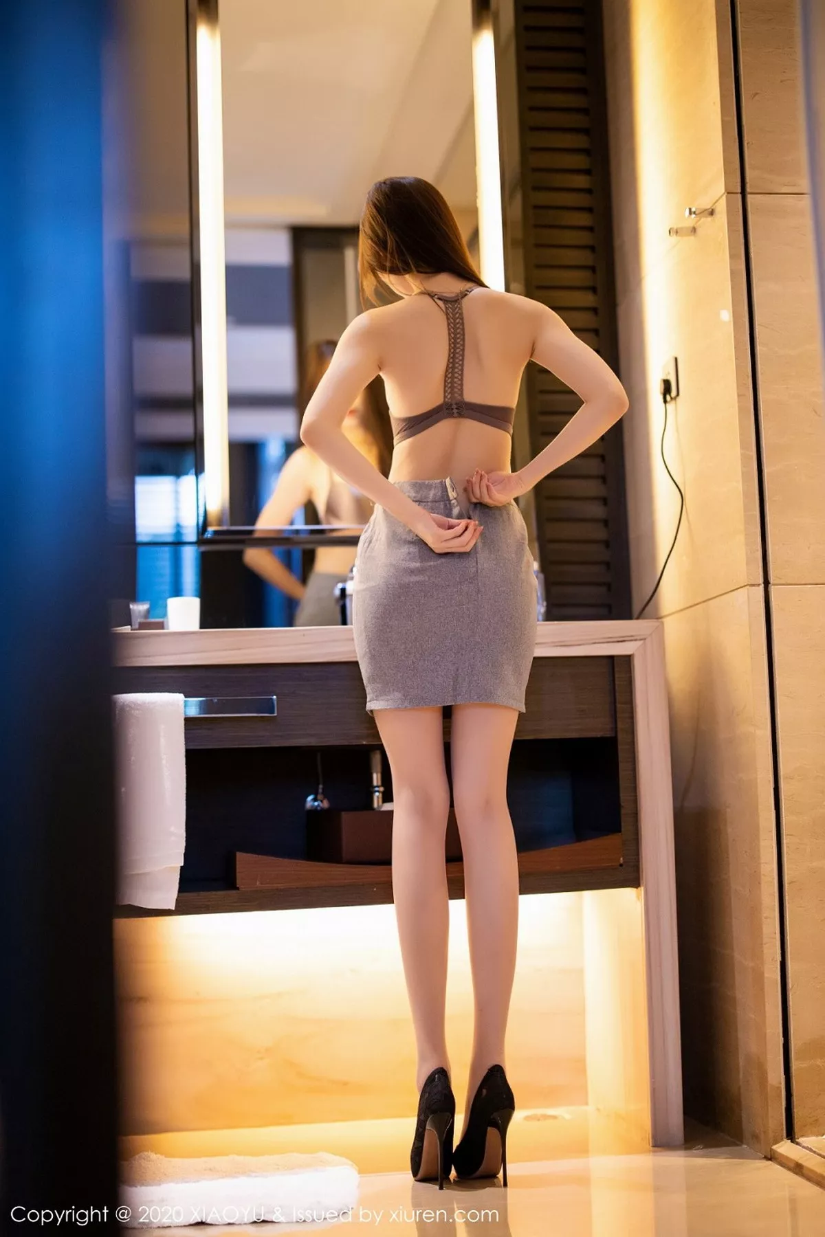 秀人集.com_[XiaoYu画语界]Vol.395_嫩模言沫简雅职场制服主题床上性感内衣秀完美身材诱惑写真105P