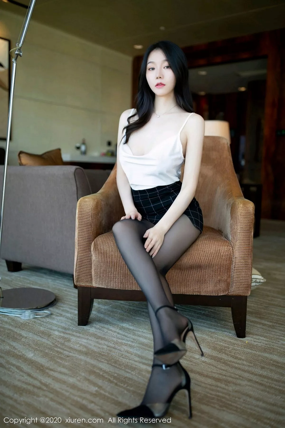 秀人集.com_[XiuRen秀人网]No.2710_嫩模安然Maleah私人秘书主题白色吊带内衣配黑丝裤袜诱惑写真55P