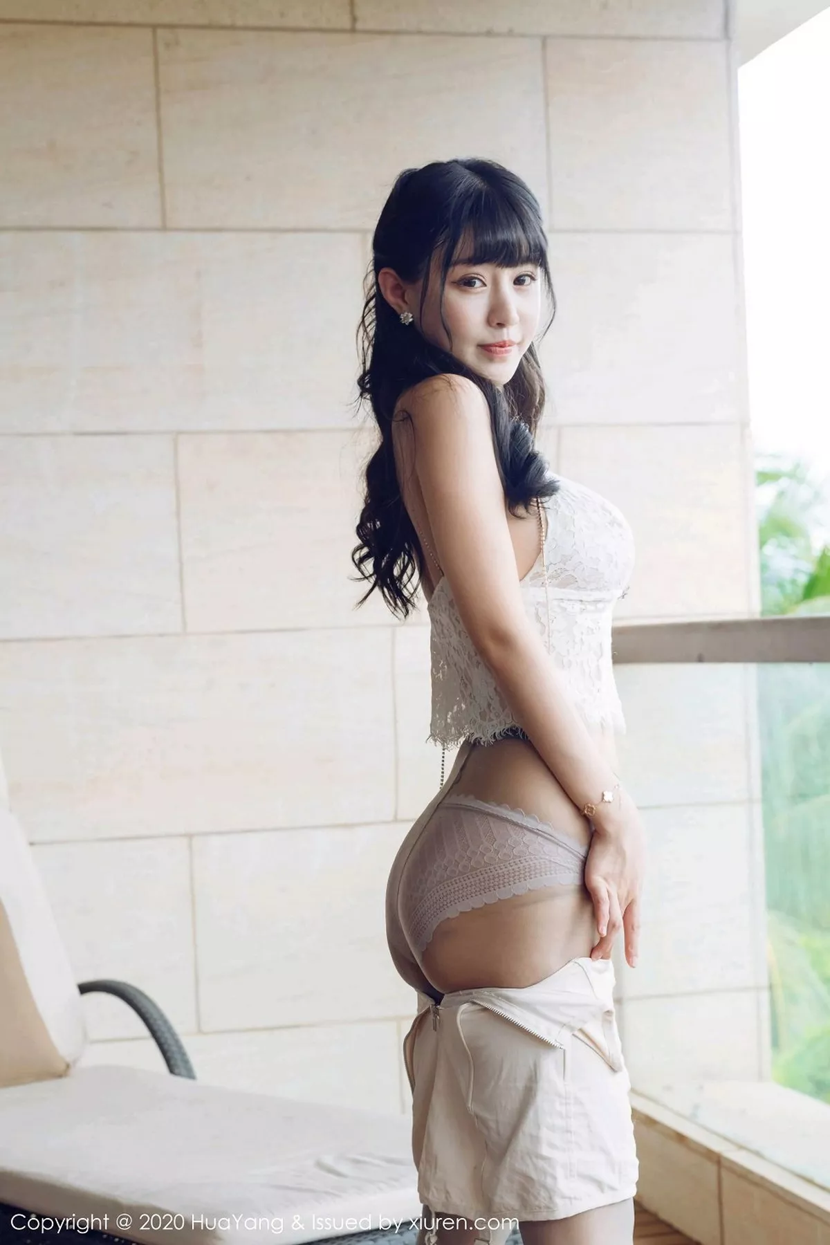 秀人集.com_[HuaYang花漾]Vol.314_女神朱可儿Flower西双版纳旅拍束腰吊带低胸秀豪乳诱惑写真55P