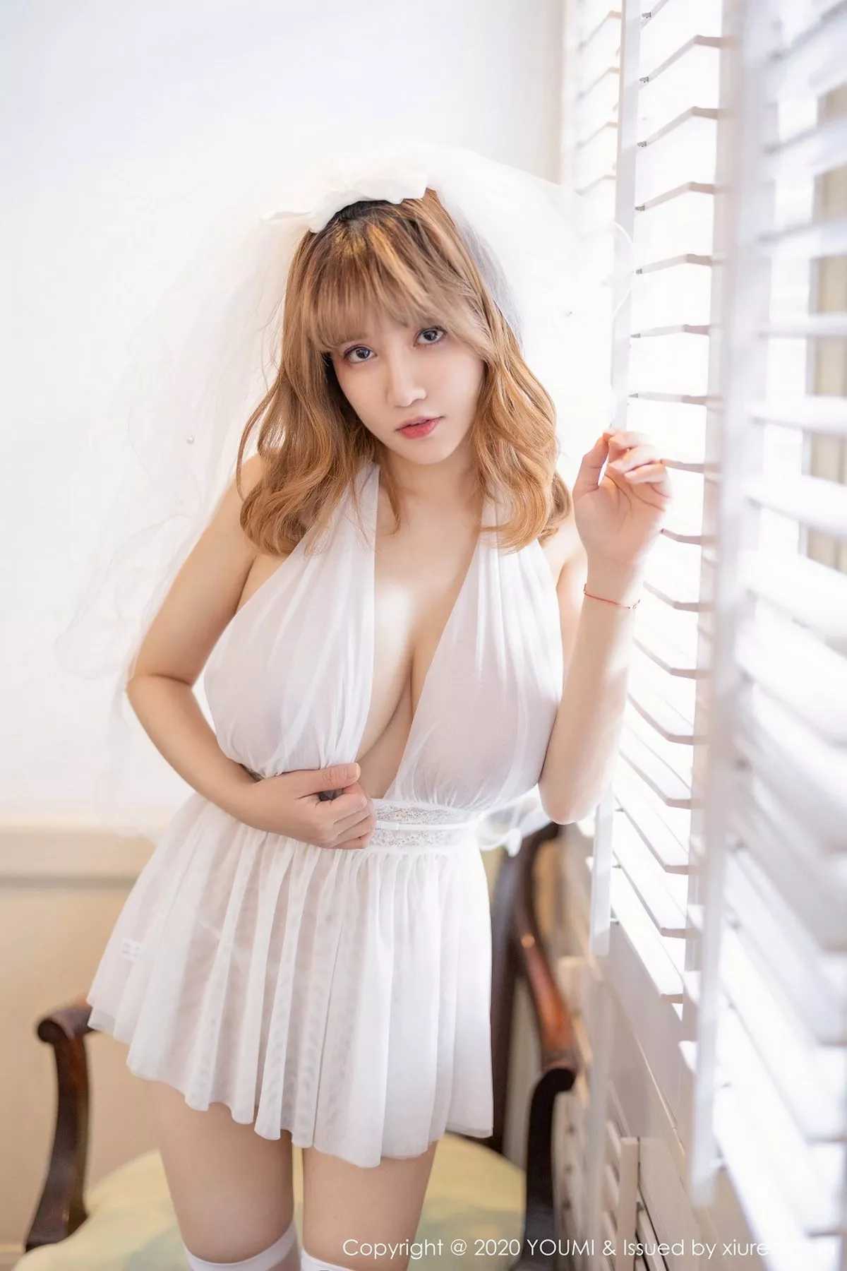 秀人集.com_[YouMi尤蜜荟]Vol.552_嫩模周大萌杭州旅拍雪白婚纱新娘主题通透秀豪乳翘臀诱惑写真40P