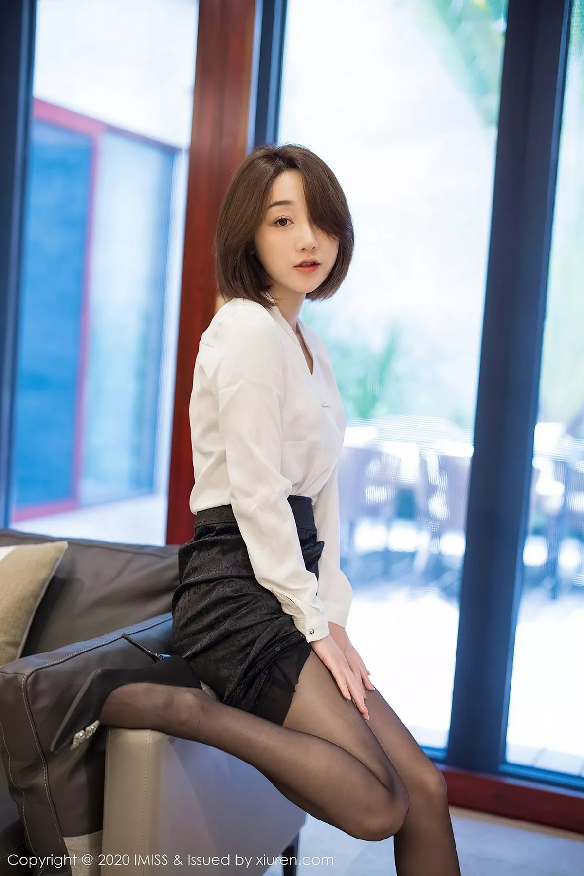 秀人集.com_[IMISS爱蜜社]Vol.506_嫩模九月生_心愿旅拍职场秘书制服主题露私房内衣完美诱惑写真53P