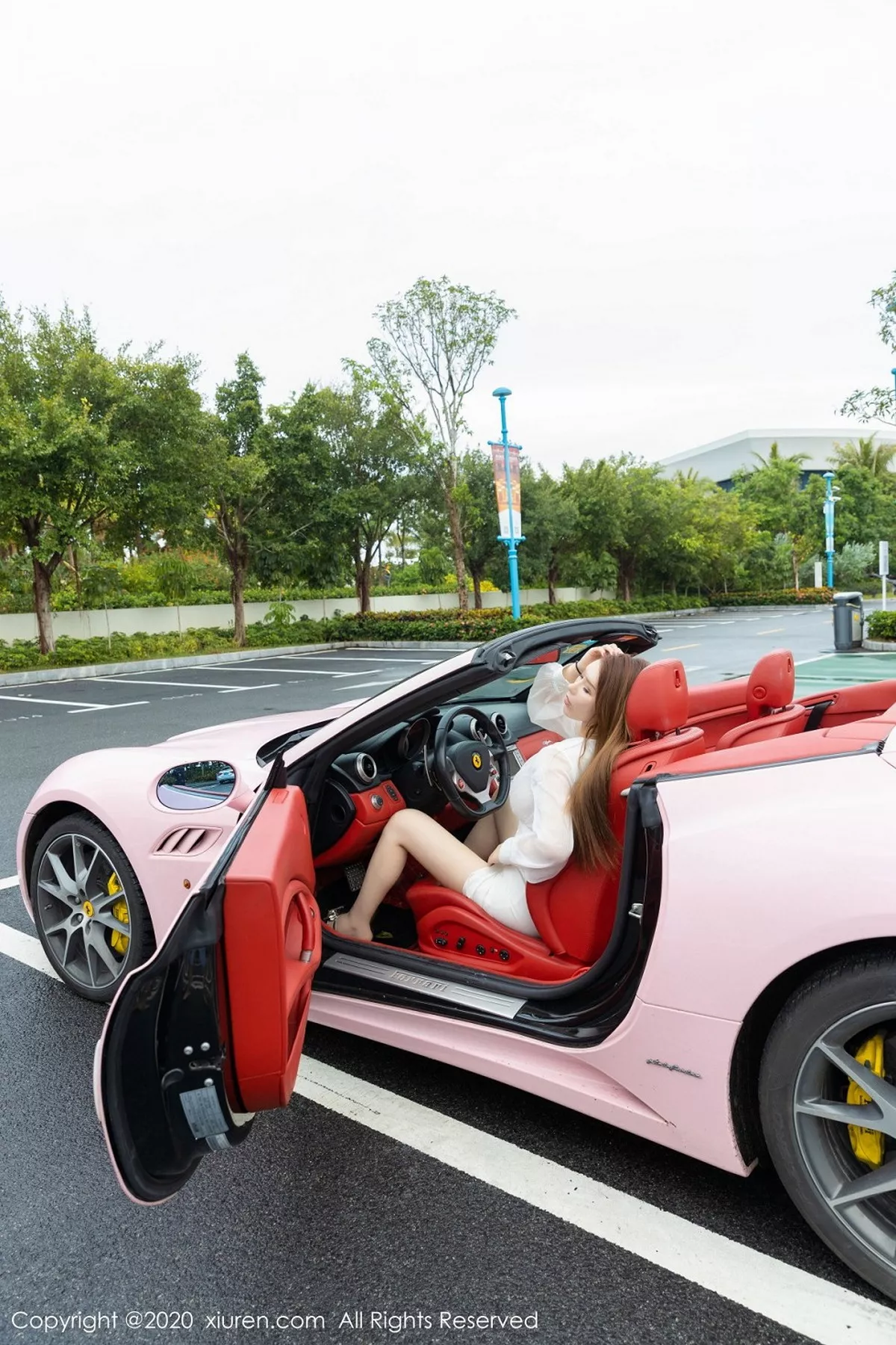 秀人集.com_[XiuRen秀人网]No.2641_女神Egg-尤妮丝＆妲己_Toxic倾情出境香车美人主题迷人诱惑写真65P