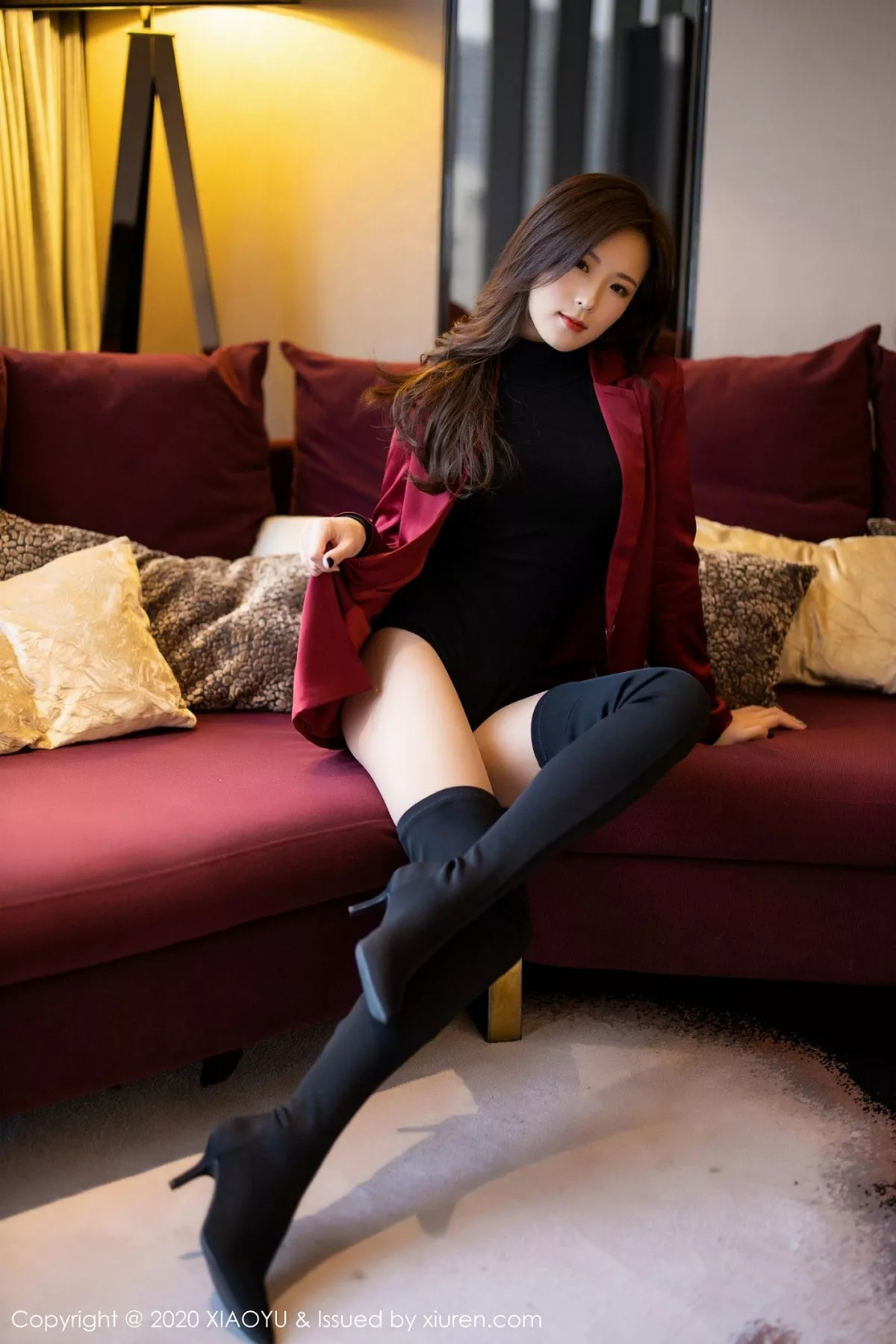 秀人集.com_[XiaoYu画语界]Vol.415_嫩模杨紫嫣Cynthia时尚街拍+私房透视内裤秀翘臀诱惑写真93P