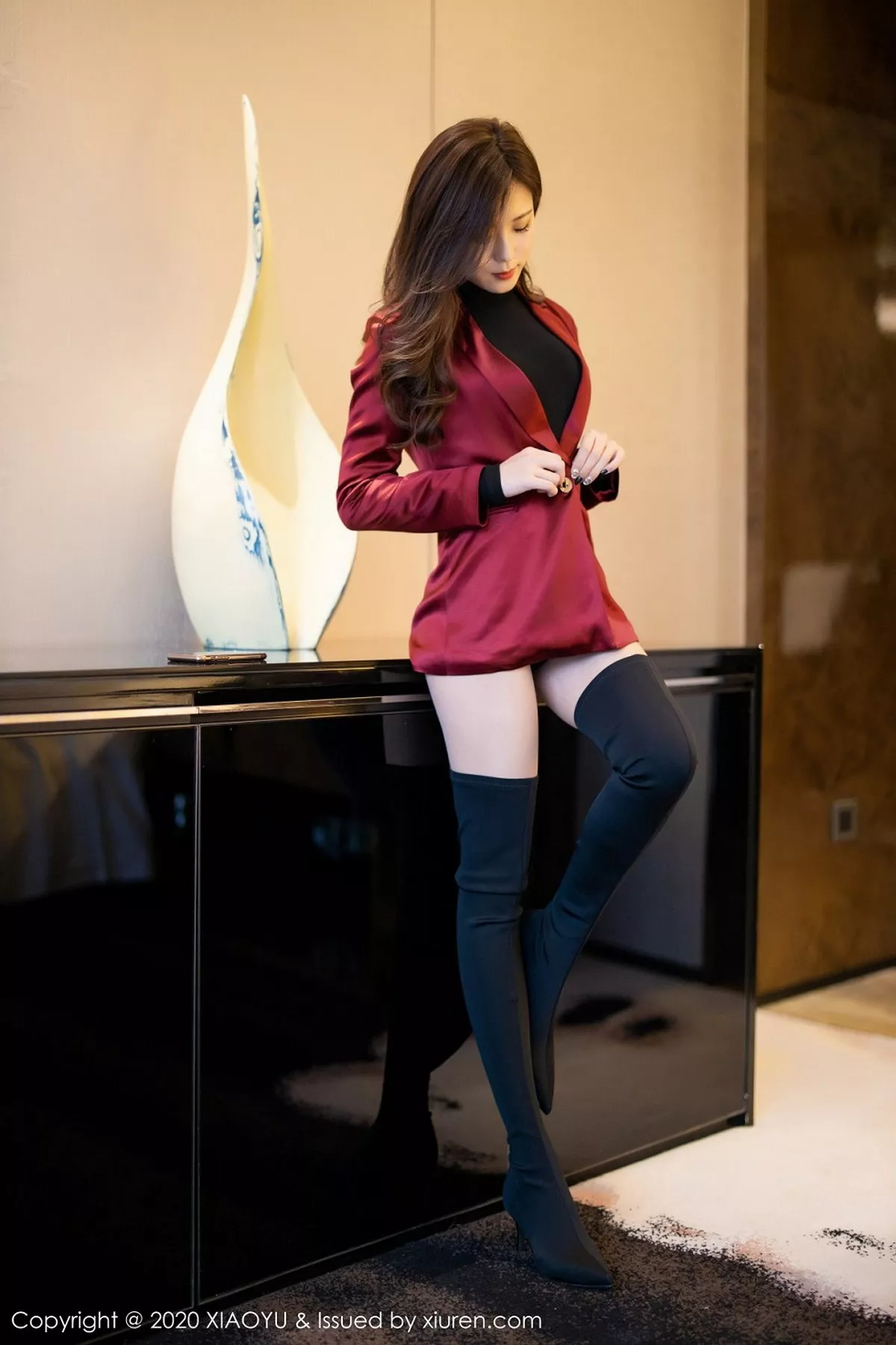 秀人集.com_[XiaoYu画语界]Vol.415_嫩模杨紫嫣Cynthia时尚街拍+私房透视内裤秀翘臀诱惑写真93P