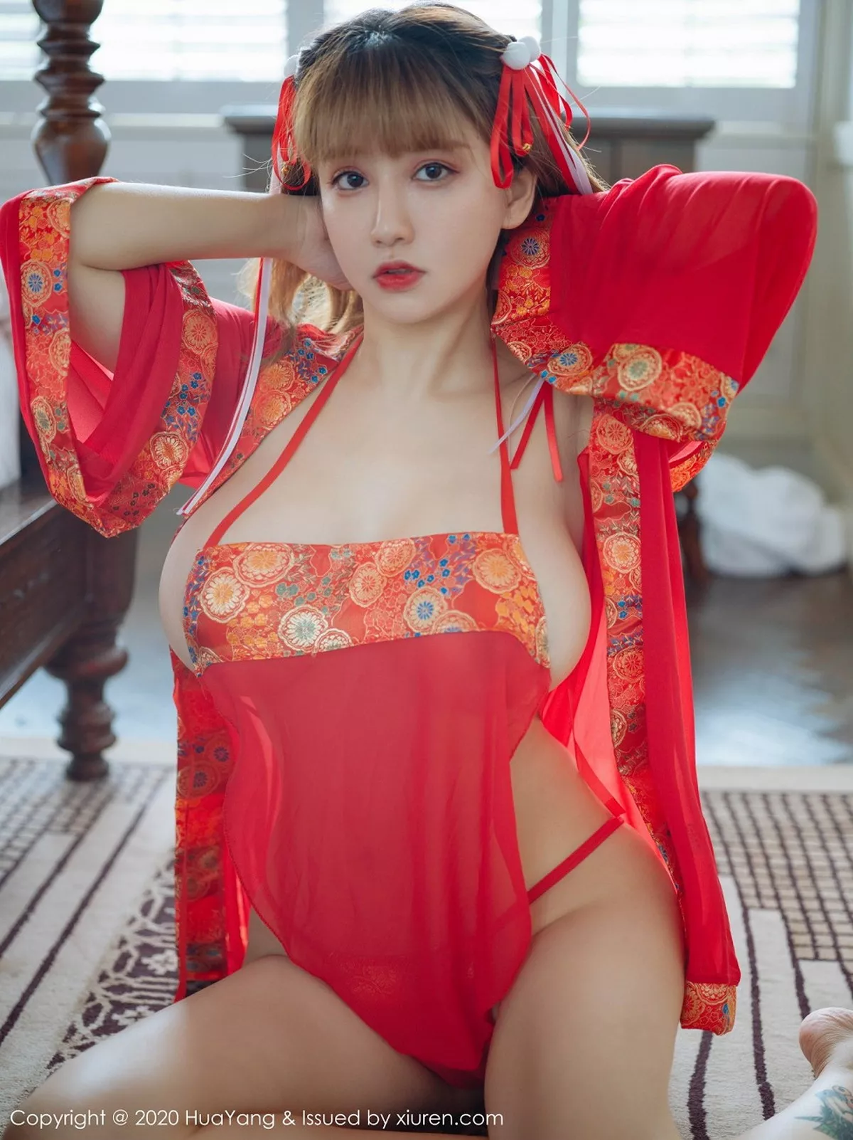 秀人集.com_[HuaYang花漾]Vol.321_嫩模周大萌杭州旅拍鲜红服饰主题真空肚兜秀惹火身材诱惑写真40P