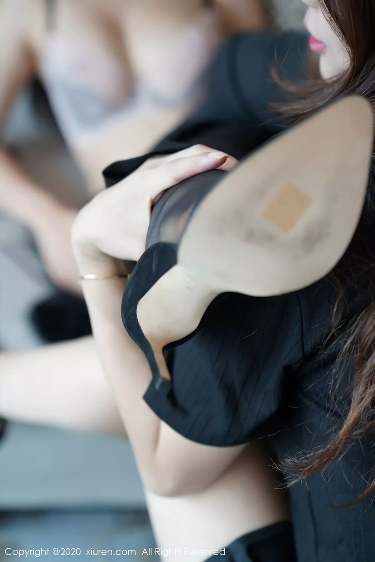 秀人集.com_[XiuRen秀人网]No.2793_模特萌汉药baby＆张雨萌经典眼镜OL制服撩人姿势极致诱惑写真52P