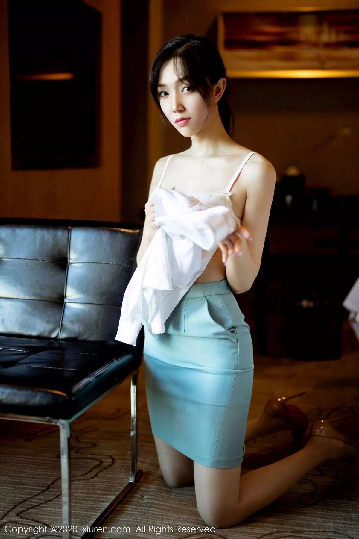 秀人集.com_[XiuRen秀人网]No.2797_嫩模九千柒柒飒爽率性西装主题半脱露性感内衣秀苗条身材写真44P