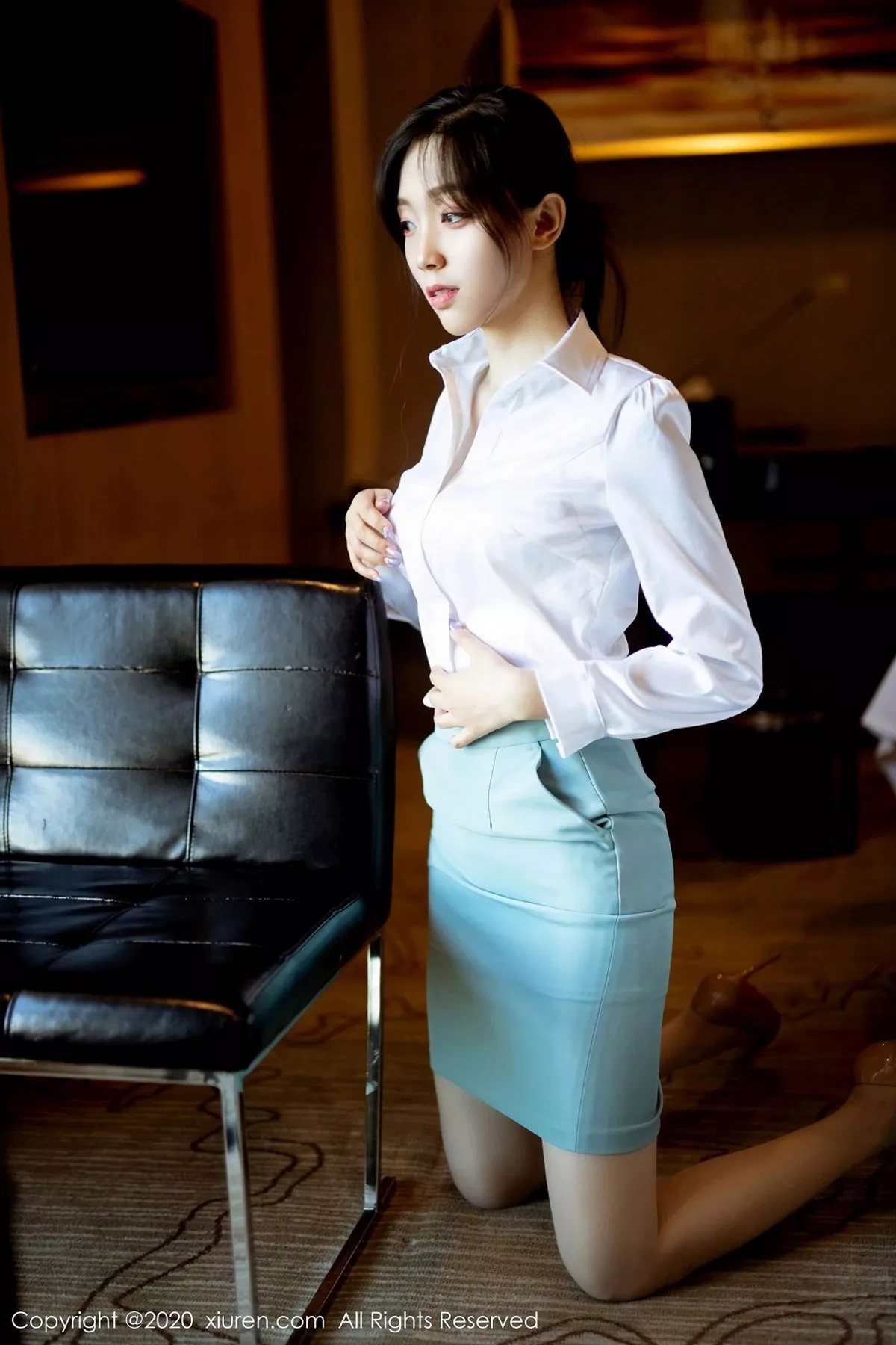 秀人集.com_[XiuRen秀人网]No.2797_嫩模九千柒柒飒爽率性西装主题半脱露性感内衣秀苗条身材写真44P