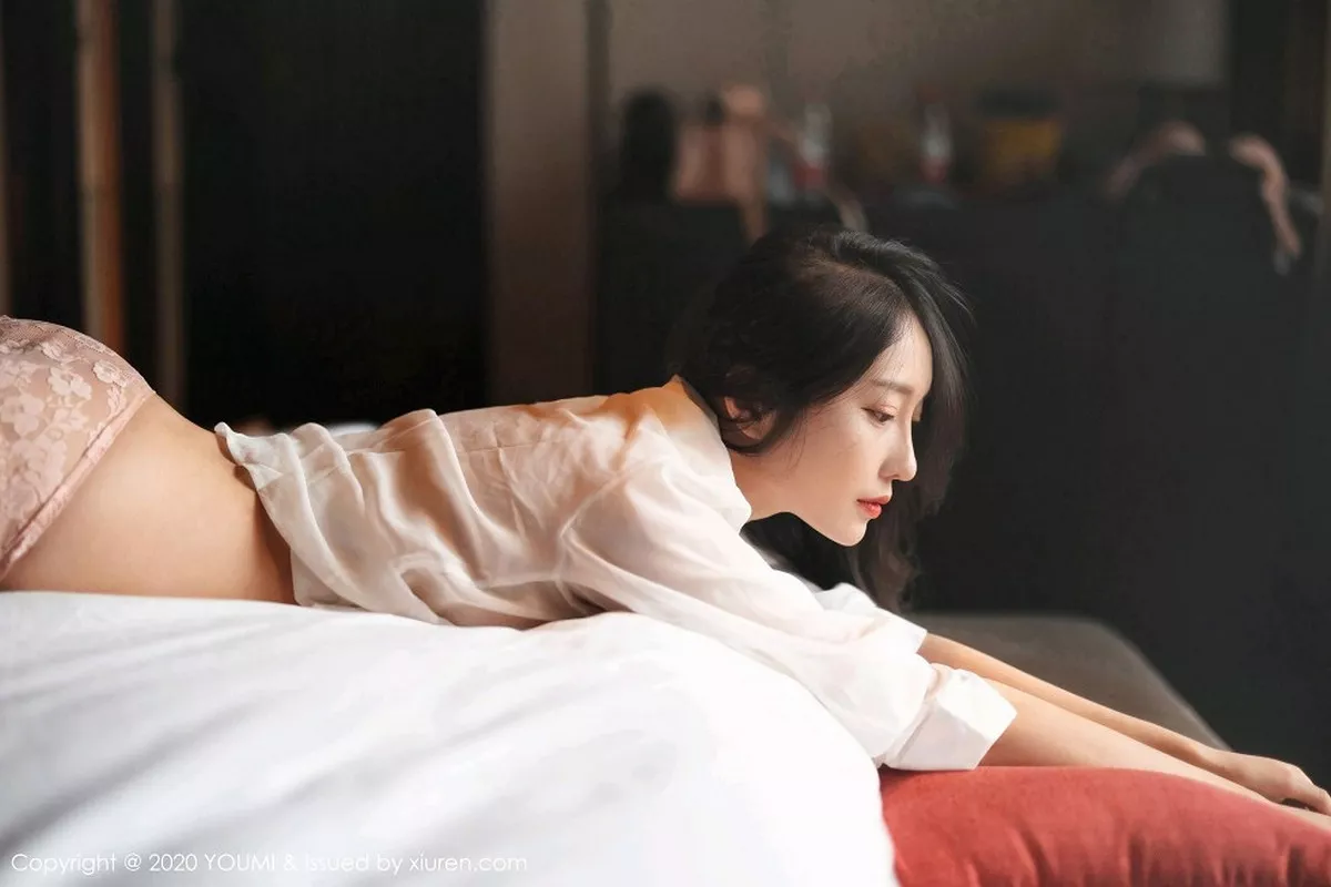 秀人集.com_[YouMi尤蜜荟]Vol.560_丽质美人玥儿玥er杭州旅拍薄透白衬衫配蕾丝内裤撩人诱惑写真64P