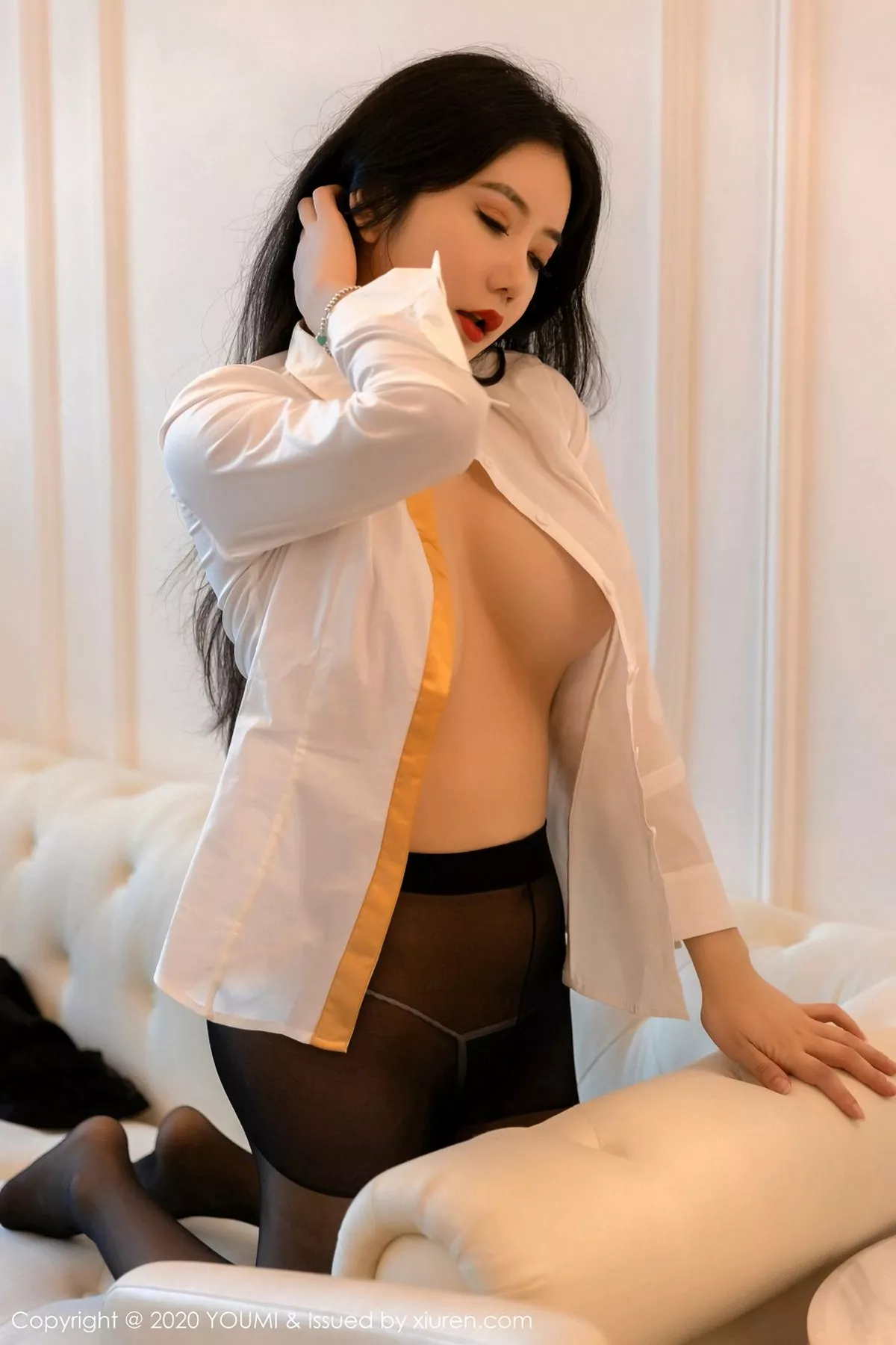 秀人集.com_[YouMi尤蜜荟]Vol.579_女神心妍小公主职业OL装扮主题无内黑丝裤袜秀翘臀诱惑写真60P