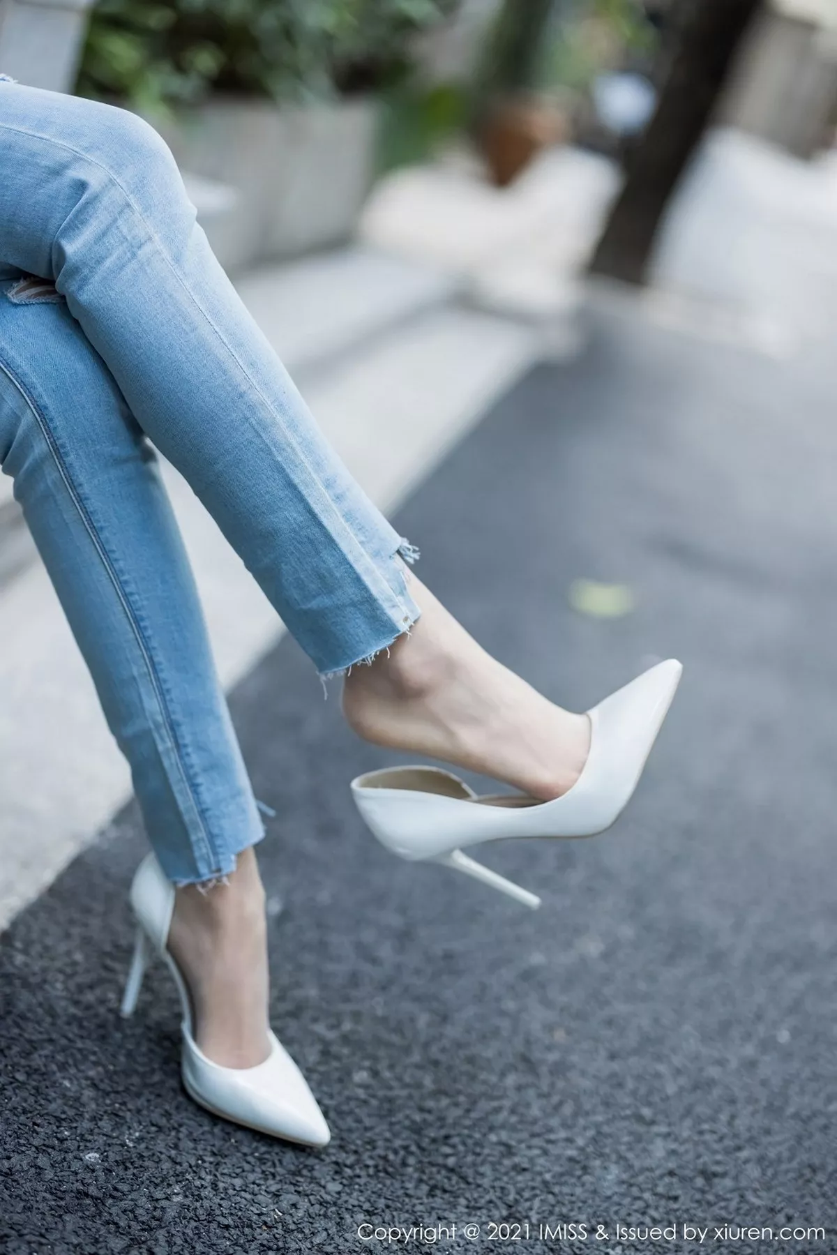 秀人集.com_[IMISS爱蜜社]Vol.541_女神小狐狸Kathryn私房脱牛仔裤露性感粉色内衣完美诱惑写真52P