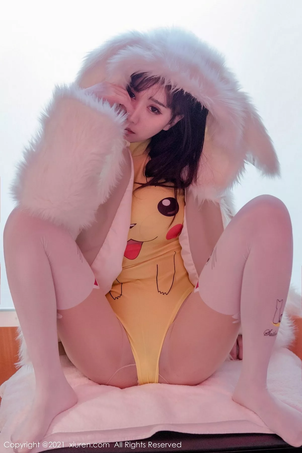 秀人集.com_[XiuRen秀人网]No.2988_嫩模小果冻儿性感卡通连体衣配开档肉丝裤袜撩人诱惑写真55P