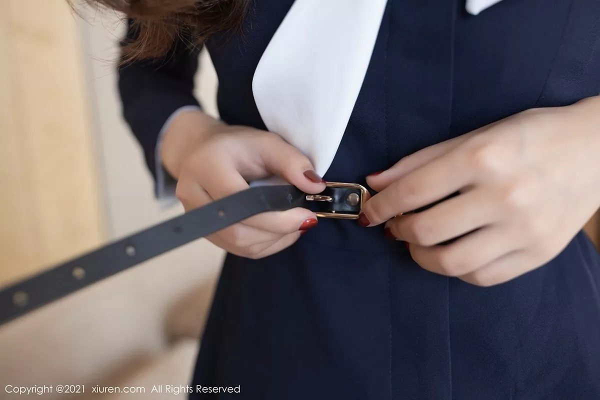 秀人集.com_[XiuRen秀人网]No.2993_嫩模唐安琪性感秘书主题超薄无内肉丝裤袜秀翘臀屁沟诱惑写真46P