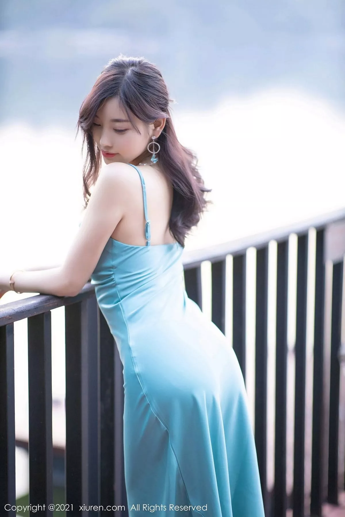 秀人集.com_[XiuRen秀人网]No.2997_女神杨晨晨sugar私房典雅吊裙配蕾丝腿袜半撩秀翘臀诱惑写真67P